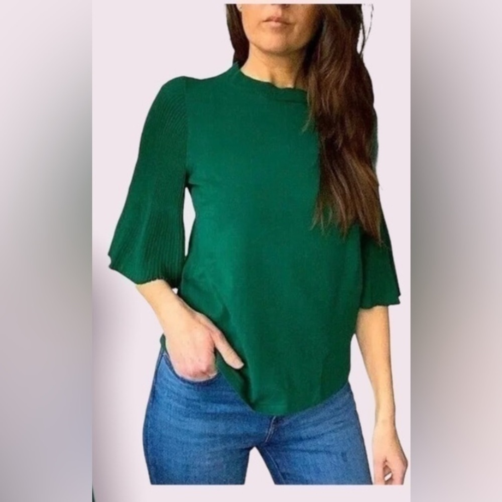 Ann Taylor cypress green trumpet sleeve sweater